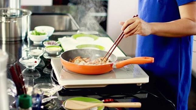 Thói quen nấu nướng sai cách khiến bạn mất thời gian và dễ bị ốm - 1