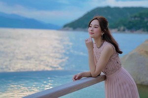 Hoa hậu Đặng Thu Thảo được khen xinh đẹp hơn thời mới đăng quang
