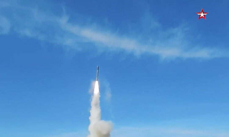 Hệ thống tên lửa siêu thanh của Nga khiến phòng không Ukraine bất lực