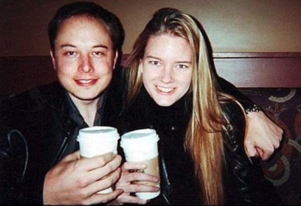 Tỷ phú Elon Musk và vợ cũ phản ứng trái chiều sau khi con gái đệ đơn cắt đứt quan hệ với cha - Ảnh 2.
