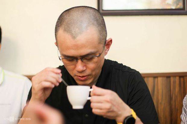 Quán cà phê trứng nơi tỷ phú CZ lui tới: Đặc sản có hơn 70 năm lịch sử ở Hà Nội - Ảnh 1.