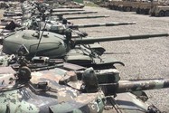 Anh: Nga đưa xe tăng T-62 50 năm tuổi tới chiến trường Ukraine 