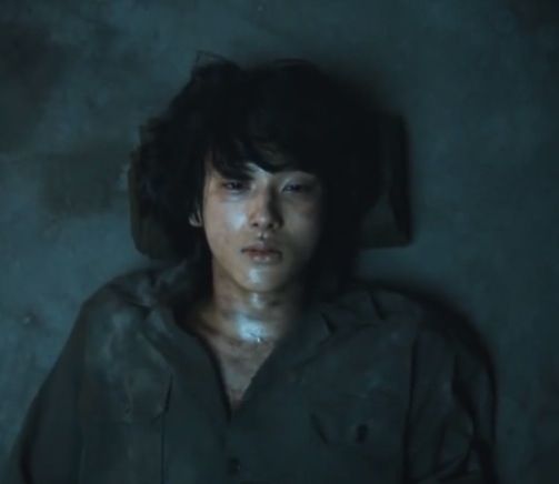 Vai diễn trong phim Luật sư bào chữa khiến Im Si Wan bị bầm tím trong quá trình quay phim