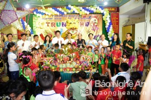 Chương trình 'Tết Trung thu' tại huyện Con Cuông