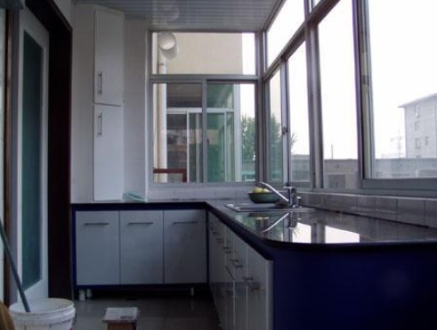 Phong thủy cho rằng ban công không phải là nơi đặt bếp, điều kiêng kỵ này các gia đình ở nhà phố nhất định phải biết! - Ảnh 4. Phong thủy cho rằng ban công không phải là nơi đặt bếp, điều kiêng kỵ này các gia đình ở nhà phố nhất định phải biết! - Ảnh 4.