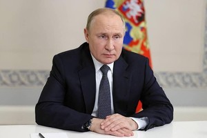 Tổng thống Putin ký sắc lệnh công nhận nền độc lập của hai vùng Zaporozhye và Kherson