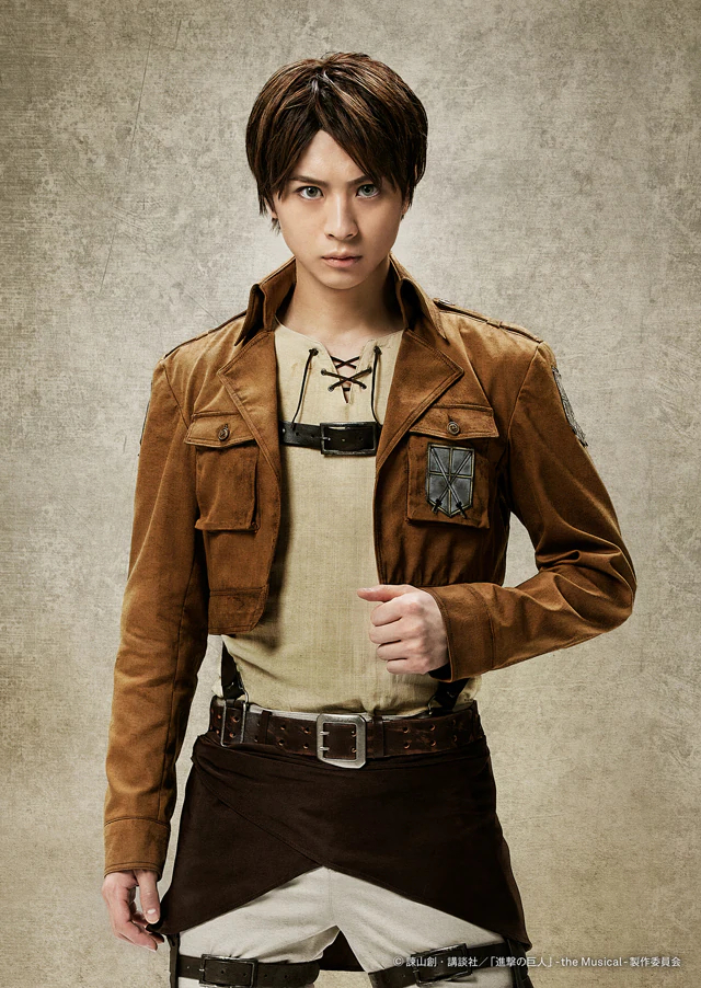 Kurumu Okamiya trong vai Eren trong Attack on Titan the Musical